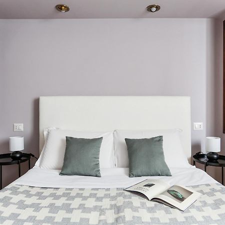 The Best Rent - Spacious One-Bedroom Apartment In Moscova District Milan Extérieur photo
