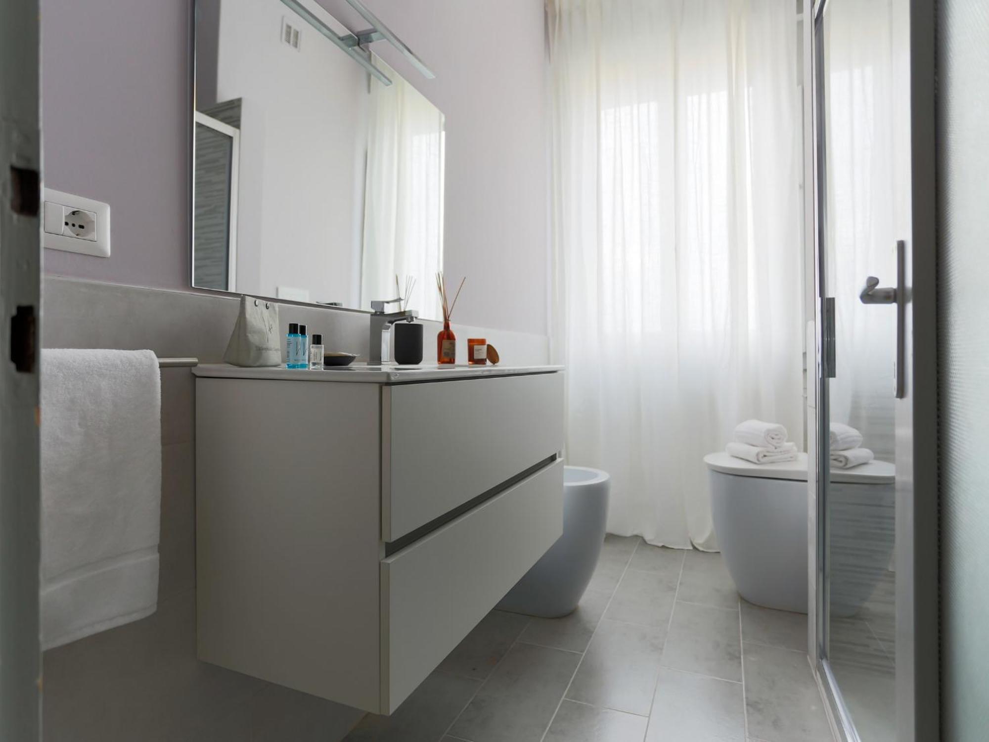 The Best Rent - Spacious One-Bedroom Apartment In Moscova District Milan Extérieur photo